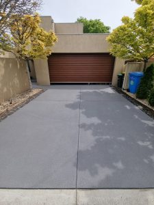 spray pave driveway